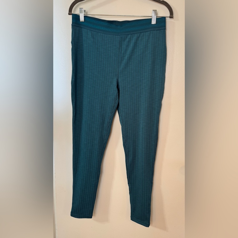 Prana Teal an Black pinstriped leggings Activewear XL NEW
